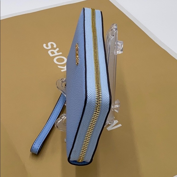 MICHAEL KORS LARGE CONTINENTAL WALLET LIGHT SKY - Picture 10 of 16